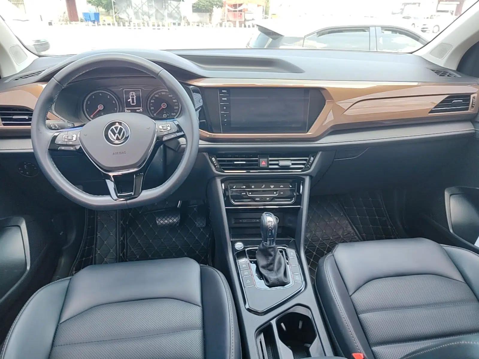 Volkswagen Tharu 2021 280TSI Two-Wheel-Drive Luxury Plus Edition — миниатюра 12