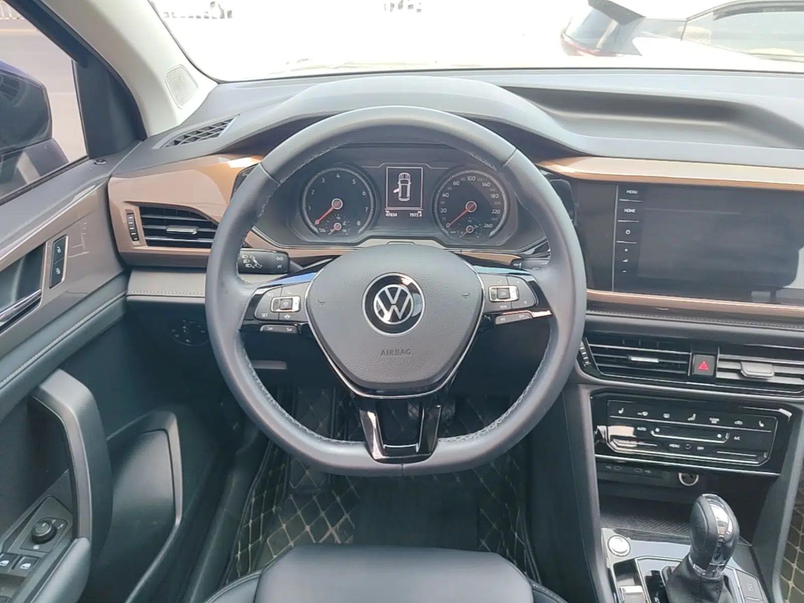 Volkswagen Tharu 2021 280TSI Two-Wheel-Drive Luxury Plus Edition — миниатюра 13