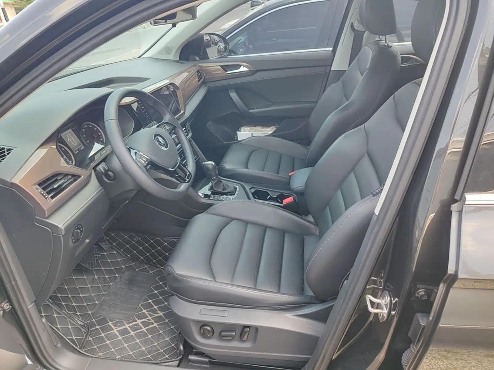 Volkswagen Tharu 2021 280TSI Two-Wheel-Drive Luxury Plus Edition — миниатюра 17