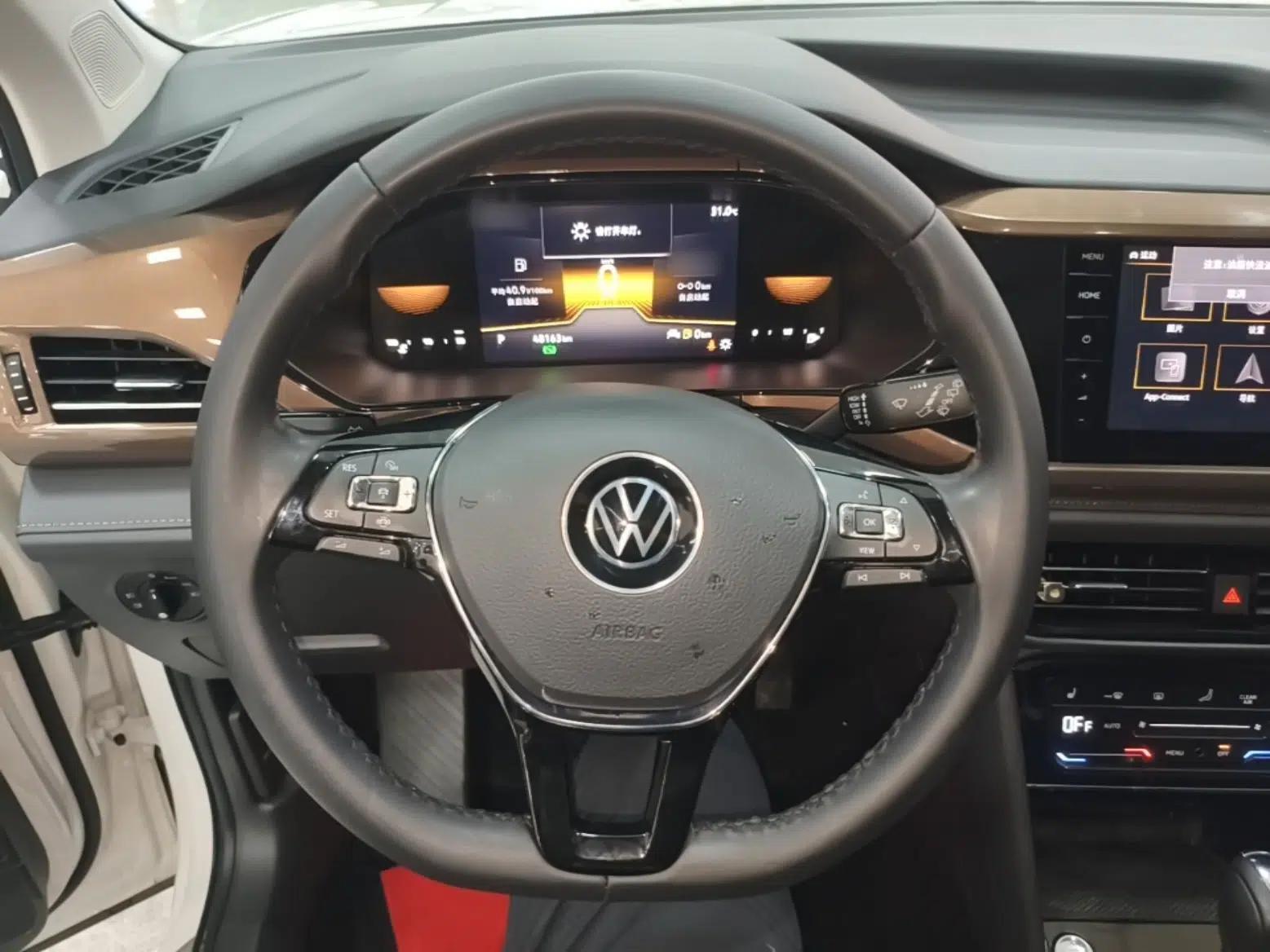 Volkswagen Tharu 2022 330TSI Four-Wheel Drive Luxury Edition — миниатюра 13