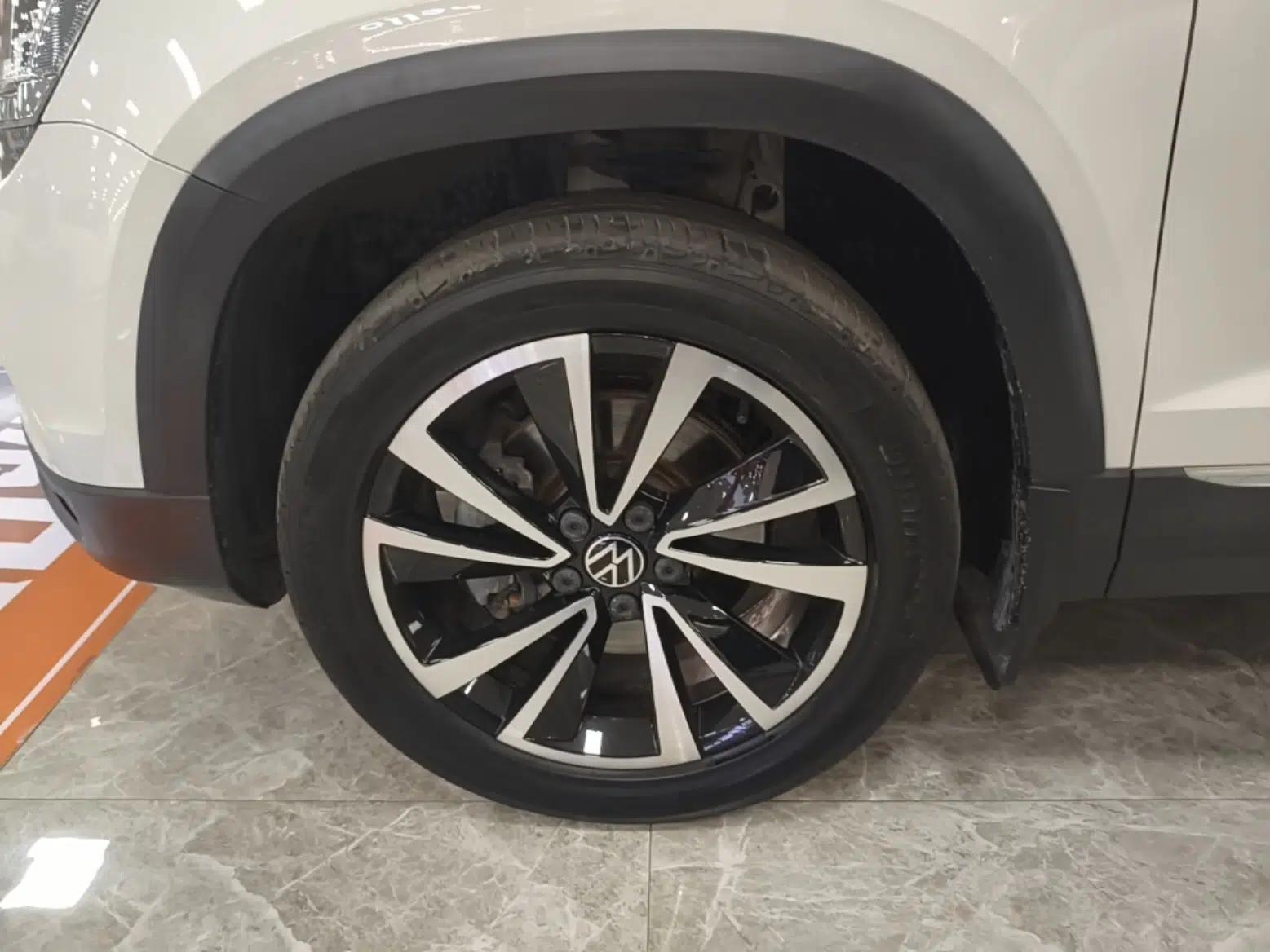 Volkswagen Tharu 2022 330TSI Four-Wheel Drive Luxury Edition — миниатюра 10