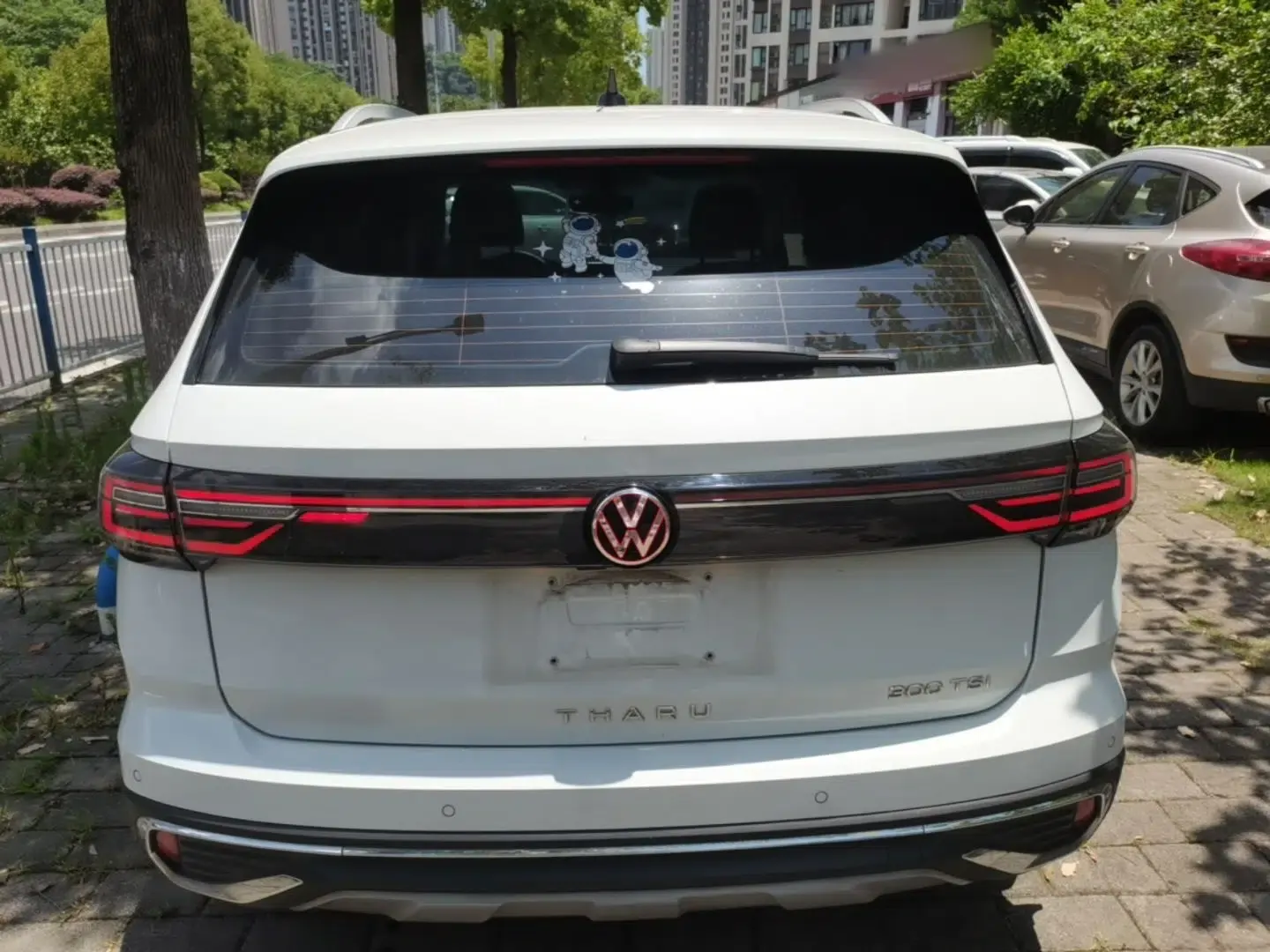 Volkswagen Tharu 2024 300TSI Two-Wheel-Drive Full Moon Edition — миниатюра 5