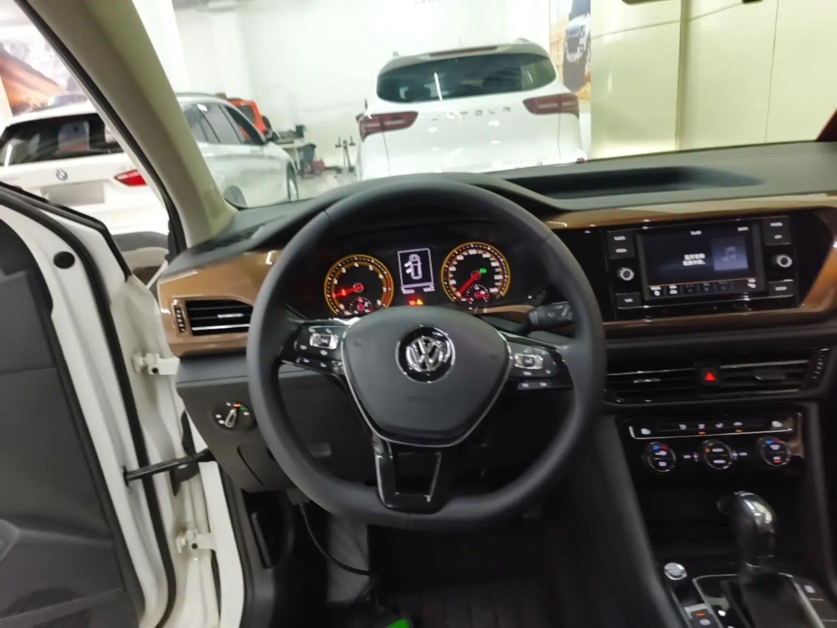 Volkswagen Tharu 2019 280TSI Two-Wheel Drive Comfort Edition China VI Standard — миниатюра 13