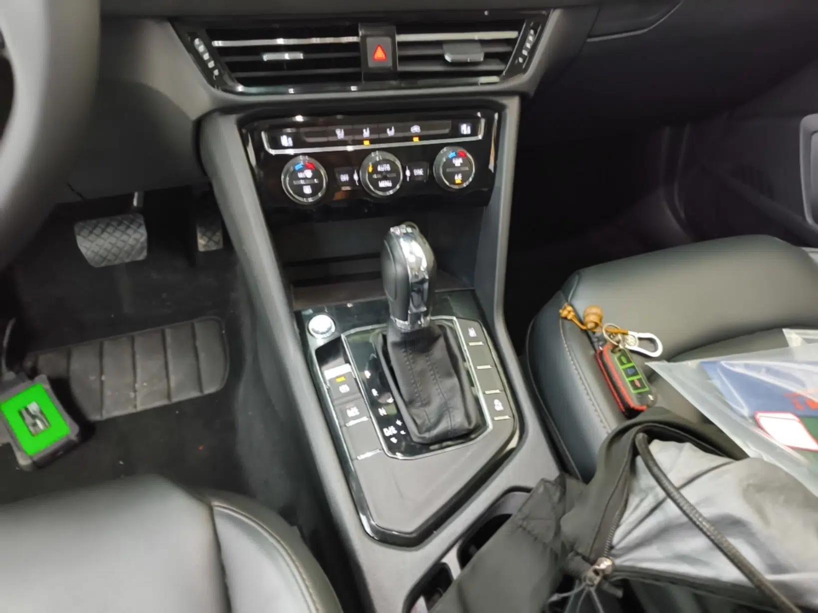 Volkswagen Tharu 2019 280TSI Two-Wheel Drive Comfort Edition China VI Standard — миниатюра 16