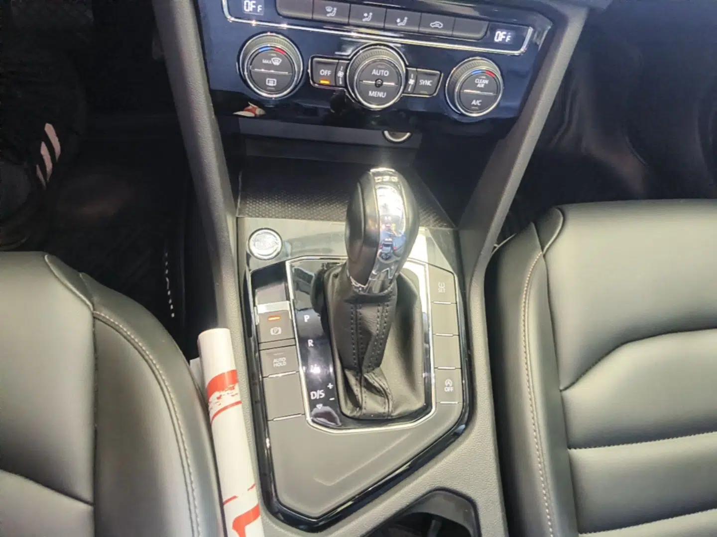 Volkswagen Tharu 2020 280TSI Two-Wheel Drive Comfort Edition China VI Standard — миниатюра 16