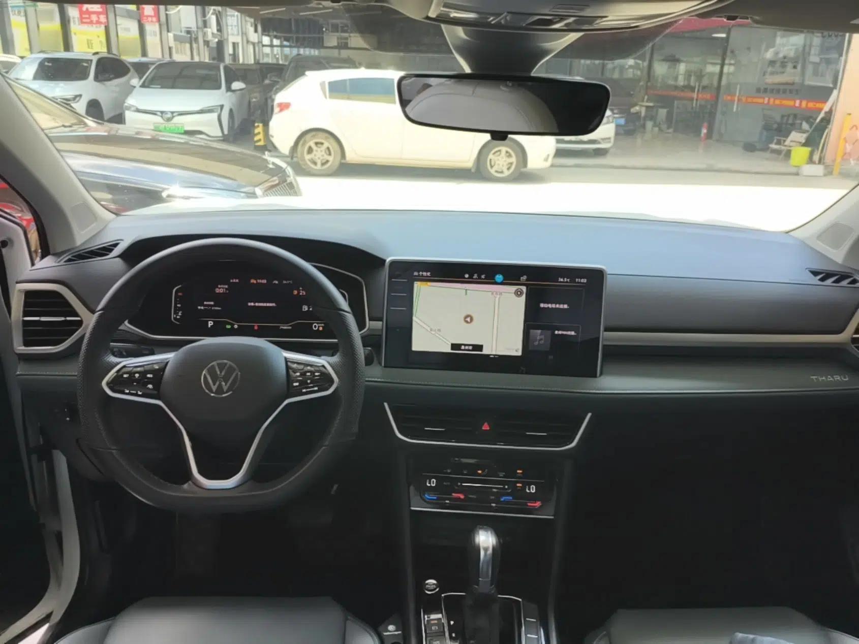 Volkswagen Tharu 2023 300TSI Two-Wheel-Drive Full Moon Edition — миниатюра 12