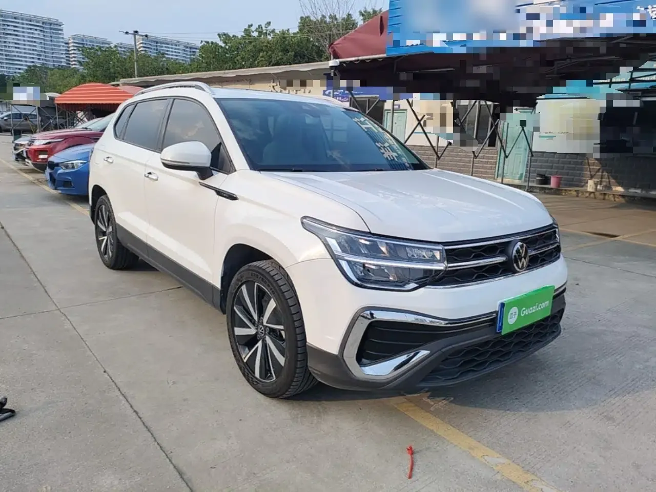 Volkswagen Tharu 2023 300TSI Two-Wheel-Drive Moonlight Edition — миниатюра 3