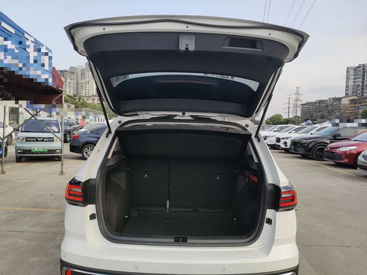 Volkswagen Tharu 2023 300TSI Two-Wheel-Drive Moonlight Edition — миниатюра 22