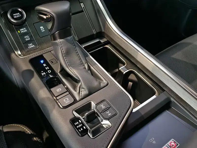 Lexus GX 2024 550h Overtrail Peak Edition — миниатюра 21