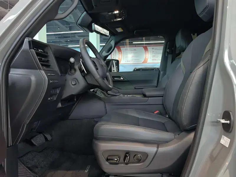 Lexus GX 2024 550h Overtrail Peak Edition — миниатюра 24