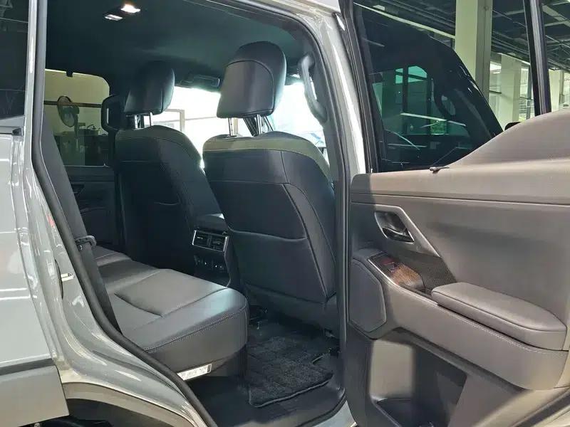 Lexus GX 2024 550h Overtrail Peak Edition — миниатюра 30
