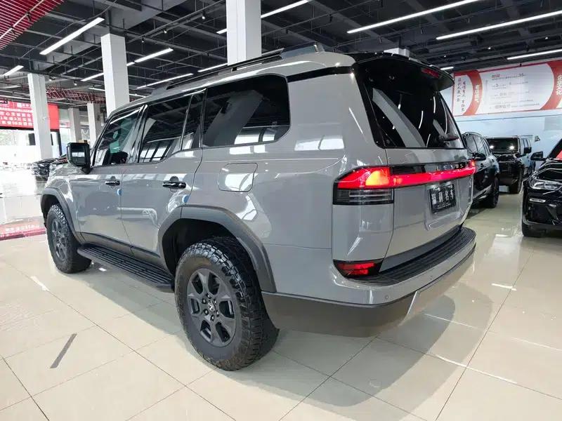 Lexus GX 2024 550h Overtrail Peak Edition — миниатюра 4