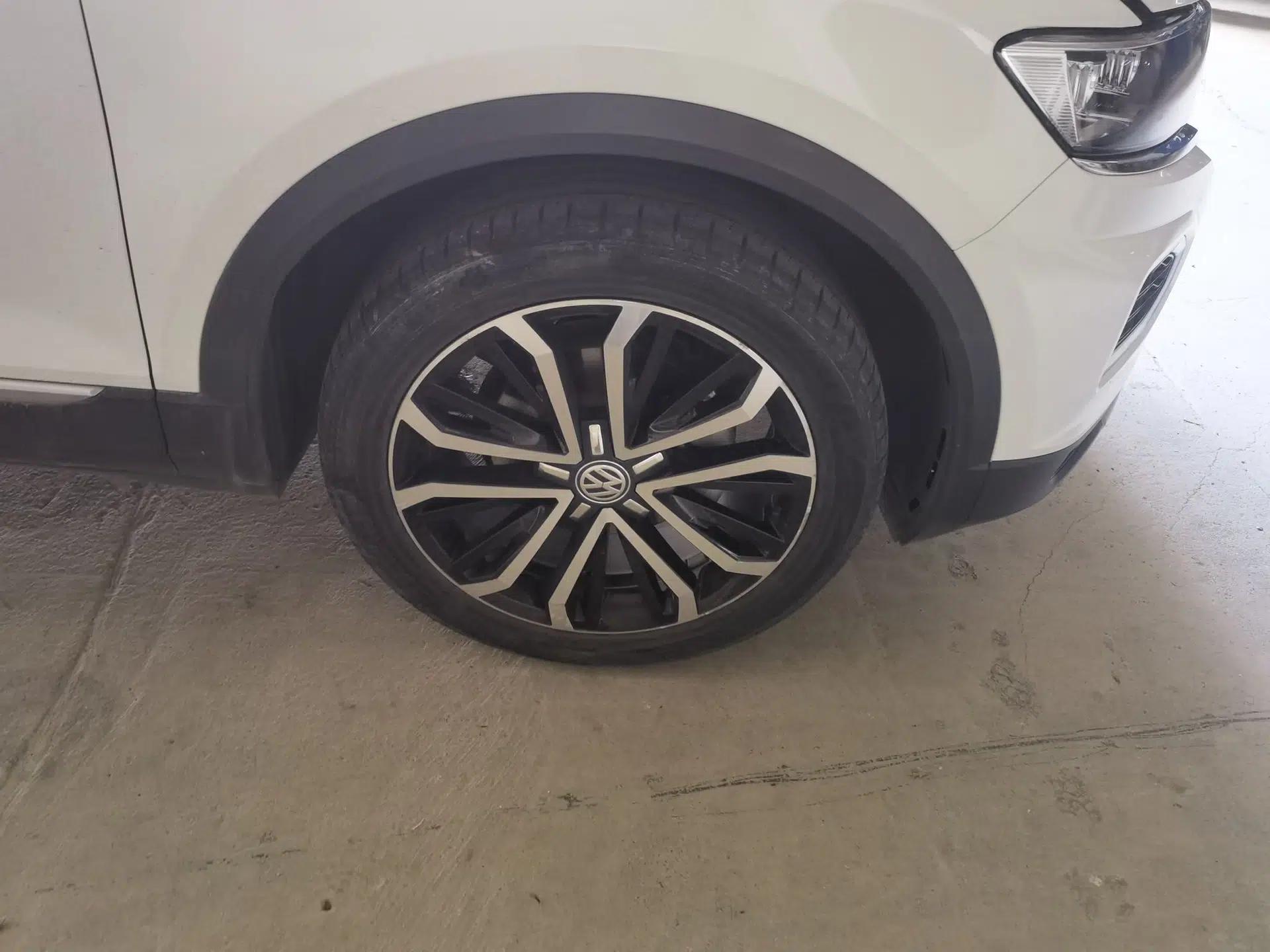 Volkswagen T-ROC 2018 280TSI DSG Two-Wheel-Drive Comfort Version China V Standard — миниатюра 8