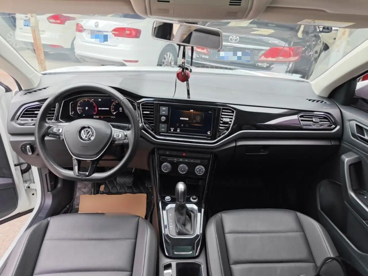 Volkswagen T-ROC 2020 280TSI DSG Two-Wheel Drive Comfort Version — миниатюра 12