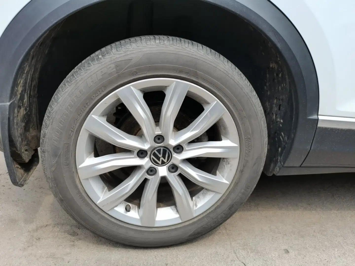 Volkswagen T-ROC 2021 280TSI DSG Two-Wheel Drive Elite Connect Edition — миниатюра 11