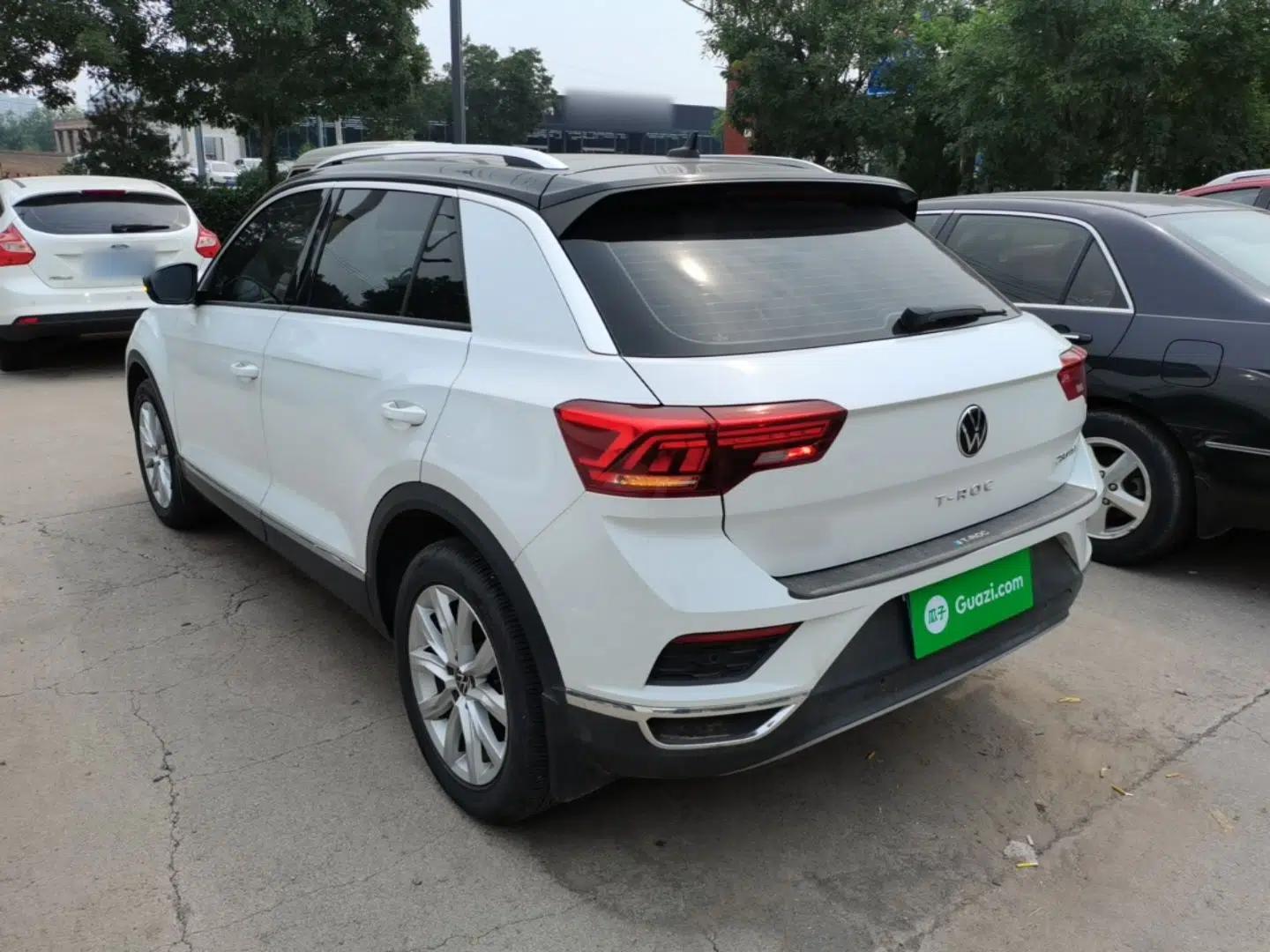 Volkswagen T-ROC 2021 280TSI DSG Two-Wheel Drive Elite Connect Edition — миниатюра 4