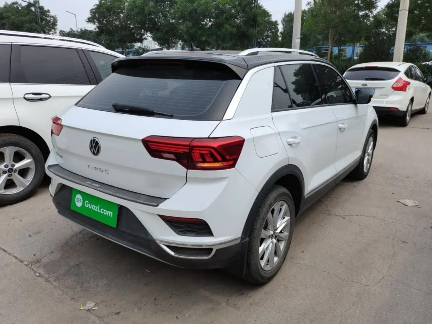 Volkswagen T-ROC 2021 280TSI DSG Two-Wheel Drive Elite Connect Edition — миниатюра 6