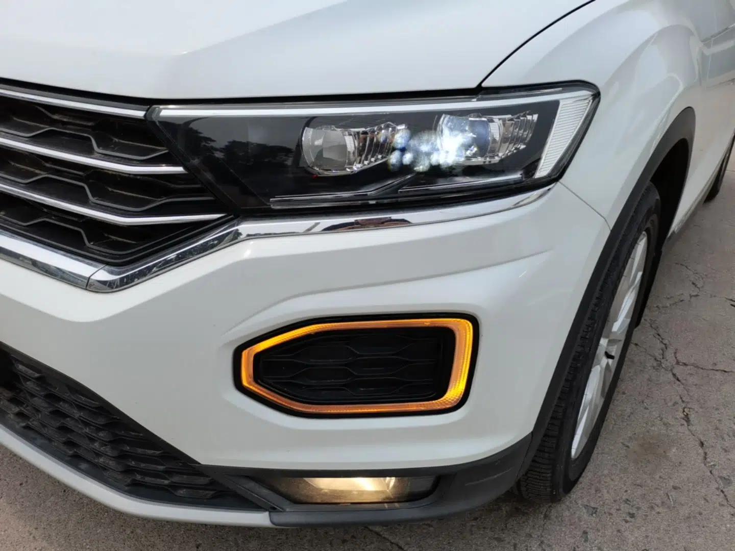 Volkswagen T-ROC 2021 280TSI DSG Two-Wheel Drive Elite Connect Edition — миниатюра 8