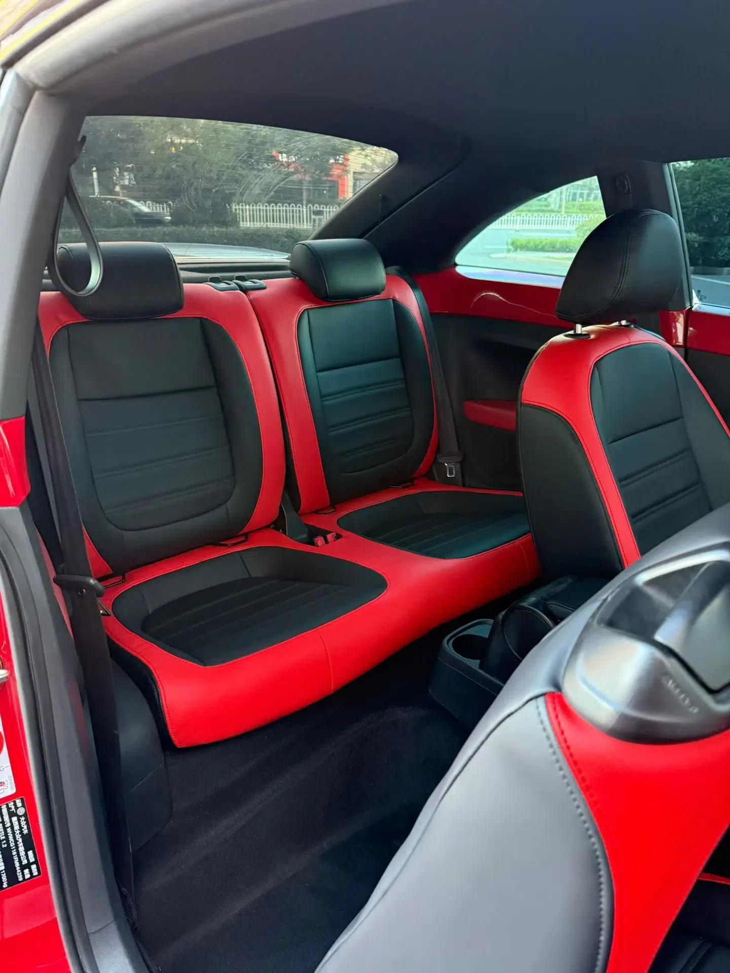 Volkswagen Beetle 2015 180TSI model — миниатюра 18