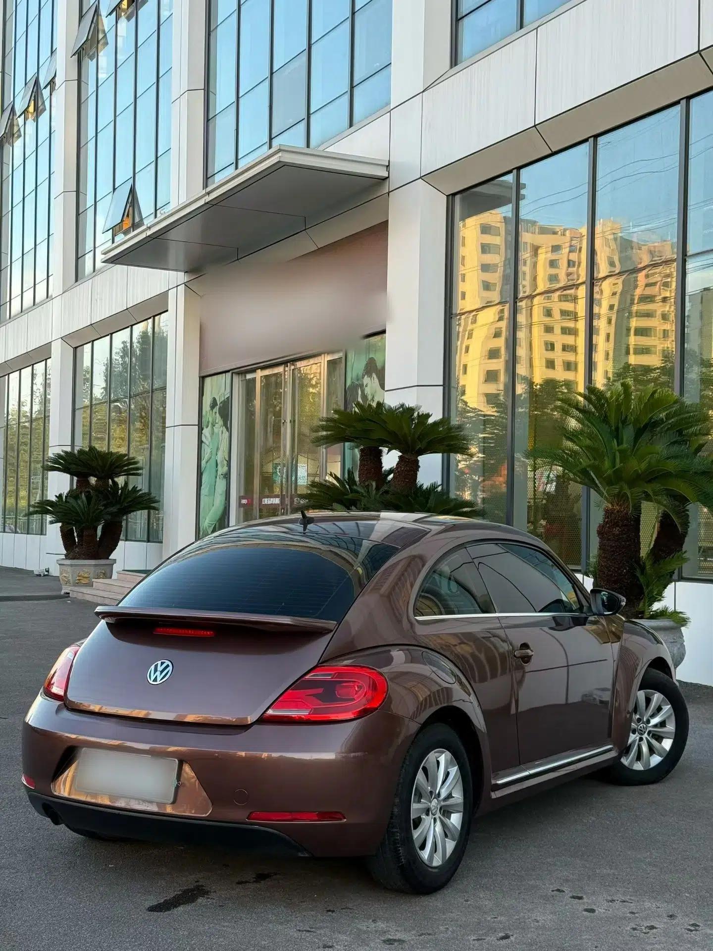 Volkswagen Beetle 2015 180TSI model — миниатюра 20