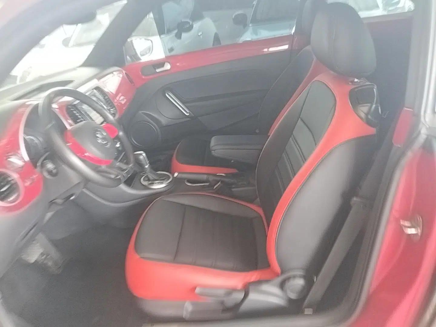 Volkswagen Beetle 2015 180TSI model — миниатюра 26