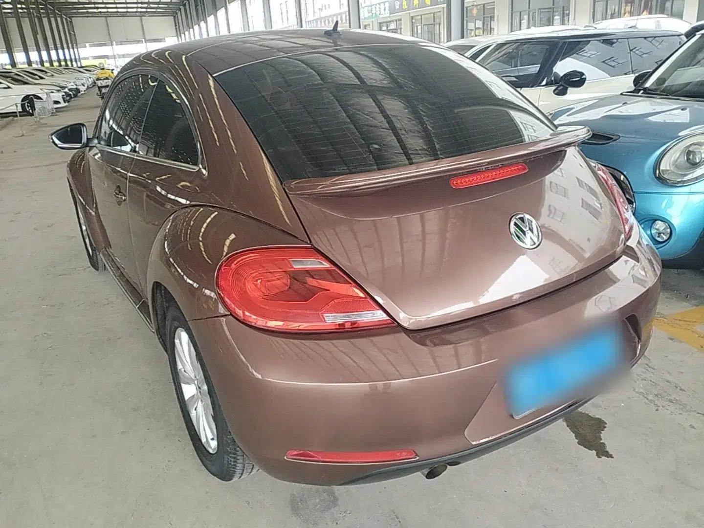 Volkswagen Beetle 2015 180TSI model — миниатюра 4