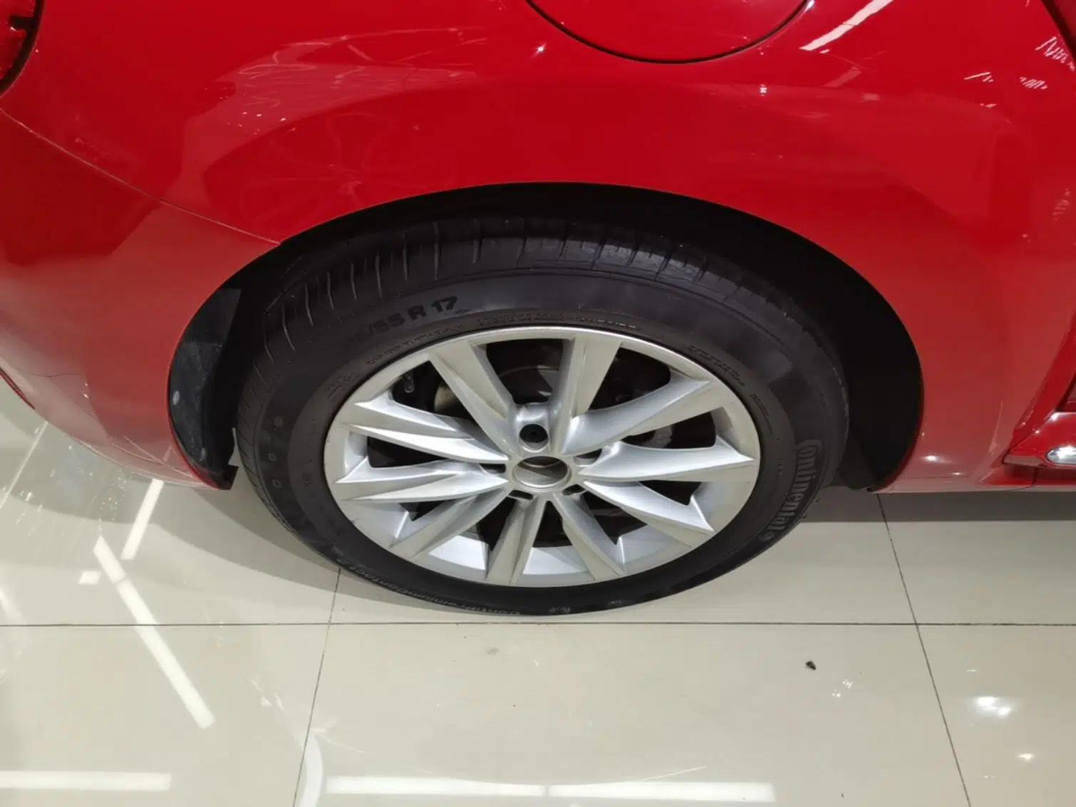 Volkswagen Beetle 2018 180TSI Shangle Model — миниатюра 11