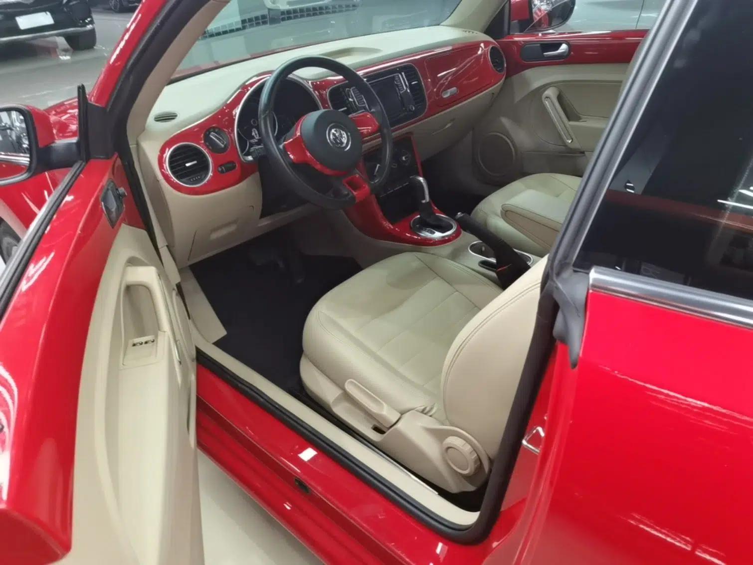 Volkswagen Beetle 2018 180TSI Shangle Model — миниатюра 22