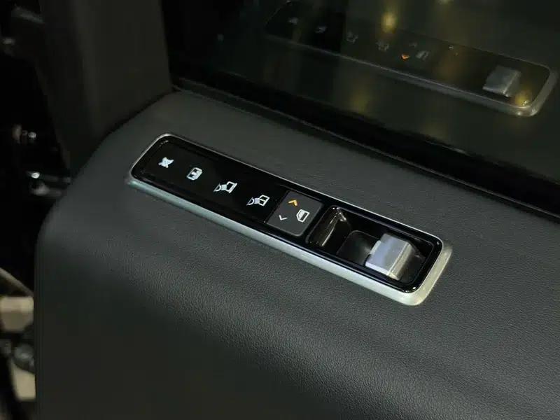 Range Rover 2022 3.0T Automatic 4WD 5-seater (Parallel Import) — миниатюра 20
