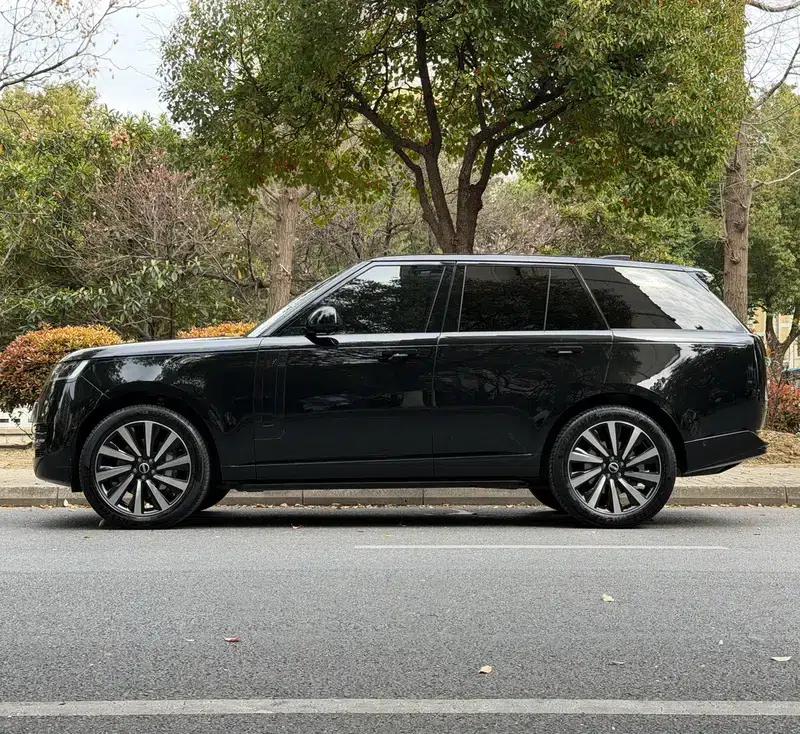 Range Rover 2023 3.0 L6 360PS Grand Edition — миниатюра 4
