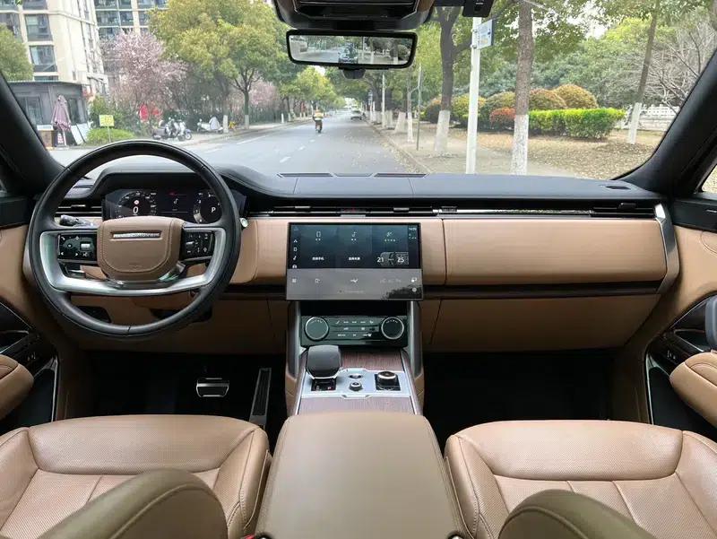 Range Rover 2023 3.0 L6 360PS Grand Edition — миниатюра 8