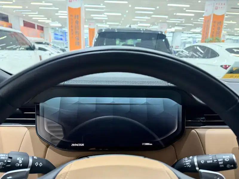 Range Rover 2023 3.0 L6 360PS Grand Edition — миниатюра 10