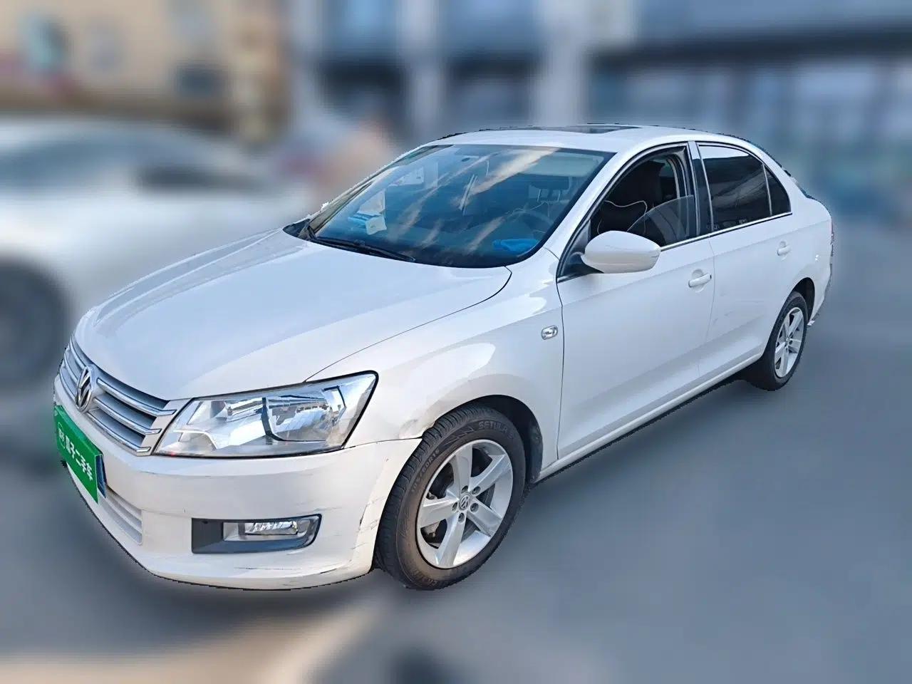 Volkswagen Santana 2015 1.6L Manual Fashion Edition — миниатюра 1