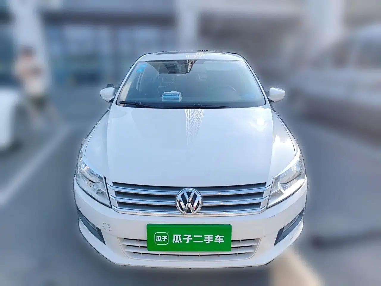 Volkswagen Santana 2015 1.6L Manual Fashion Edition — миниатюра 2