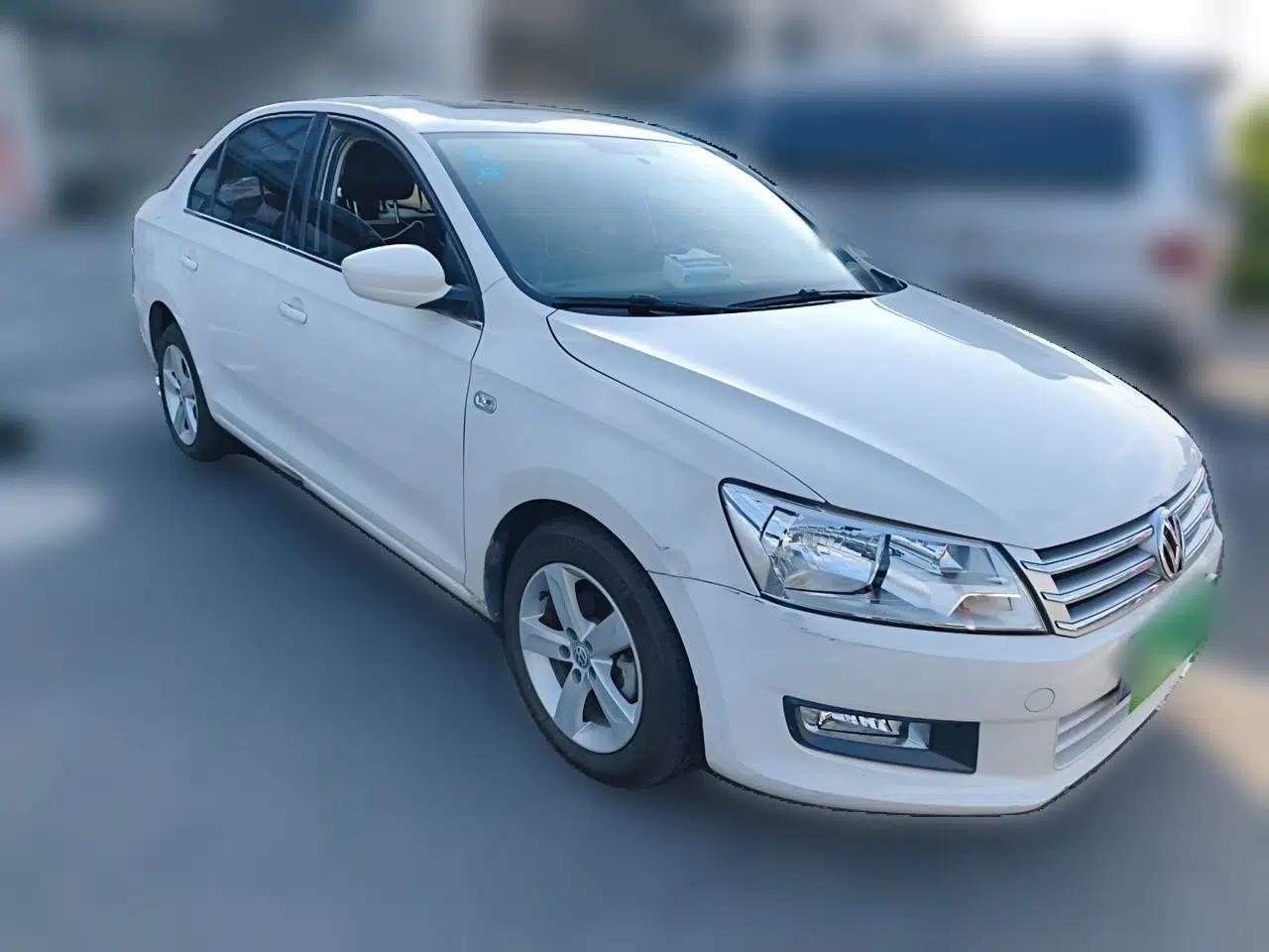 Volkswagen Santana 2015 1.6L Manual Fashion Edition — миниатюра 3