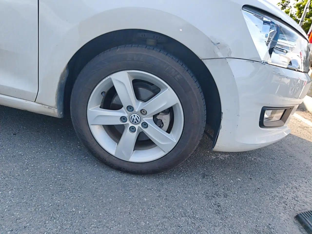 Volkswagen Santana 2015 1.6L Manual Fashion Edition — миниатюра 8