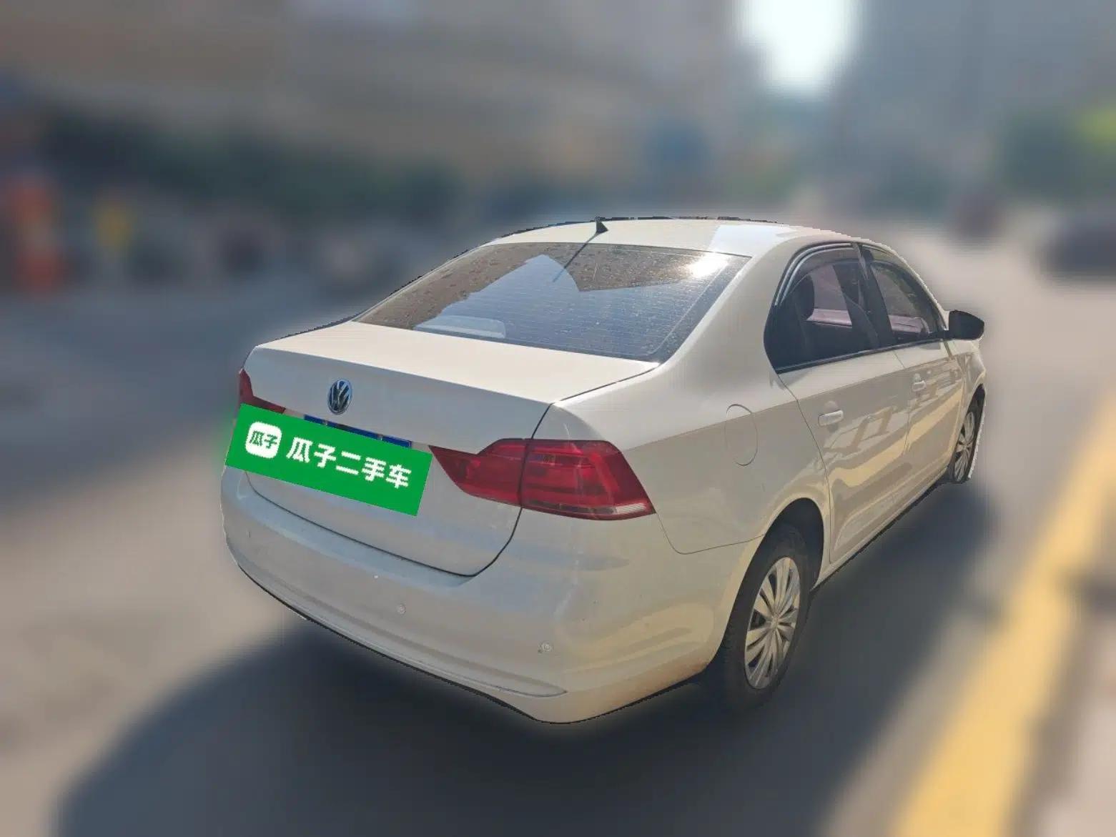 Volkswagen Santana 2019 1.5L Manual Fashion Edition China VI Standard — миниатюра 6