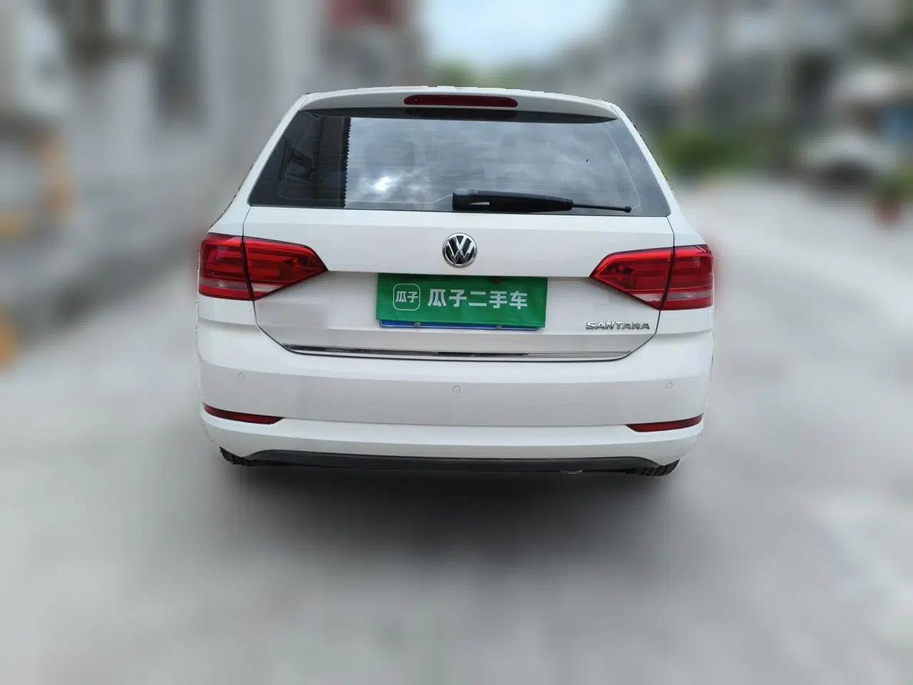 Volkswagen Santana 2015 Haval H6 1.6L Automatic Comfort Model — миниатюра 5