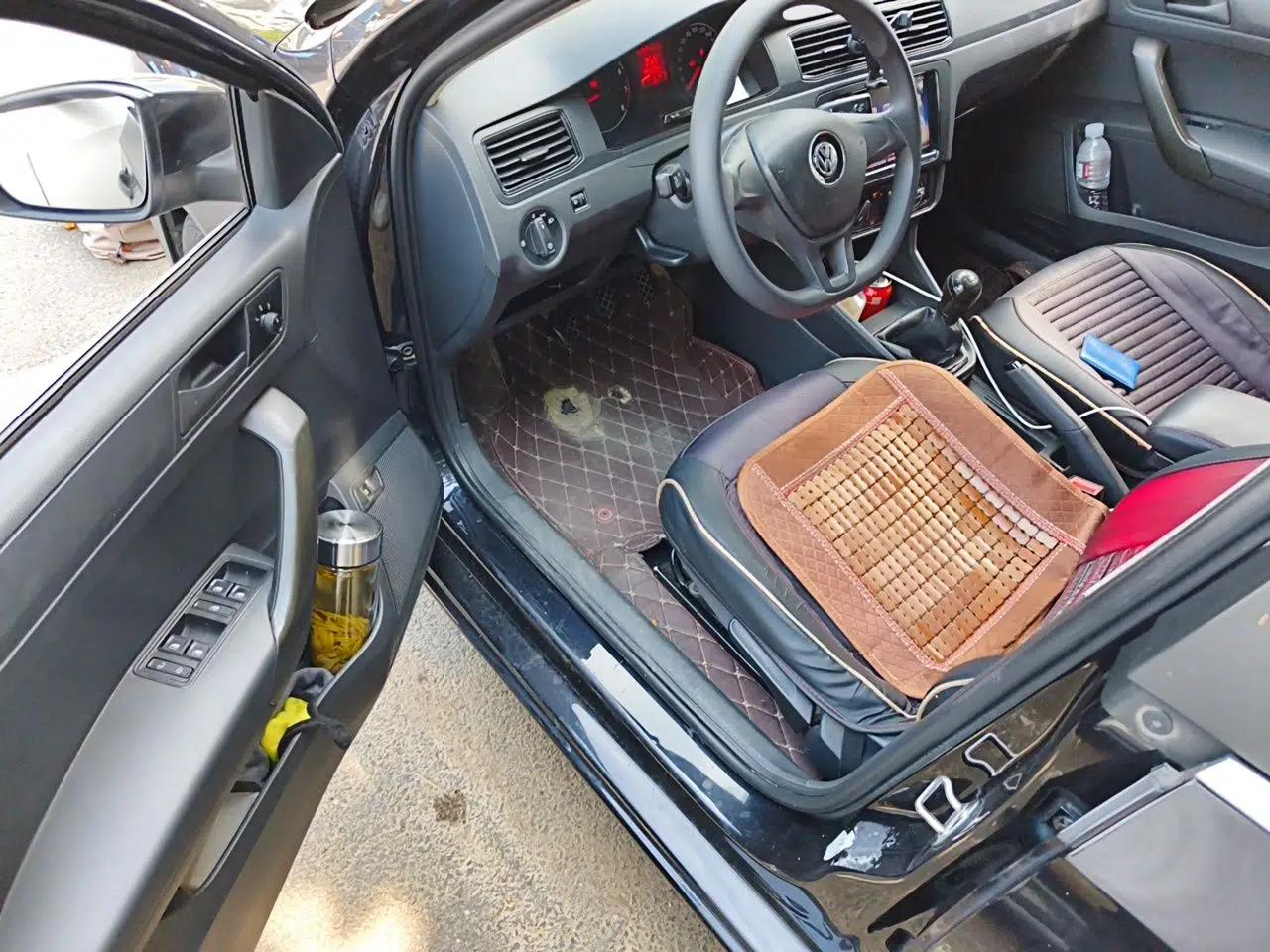Volkswagen Santana 2016 1.6L Manual Fashion Edition — миниатюра 16