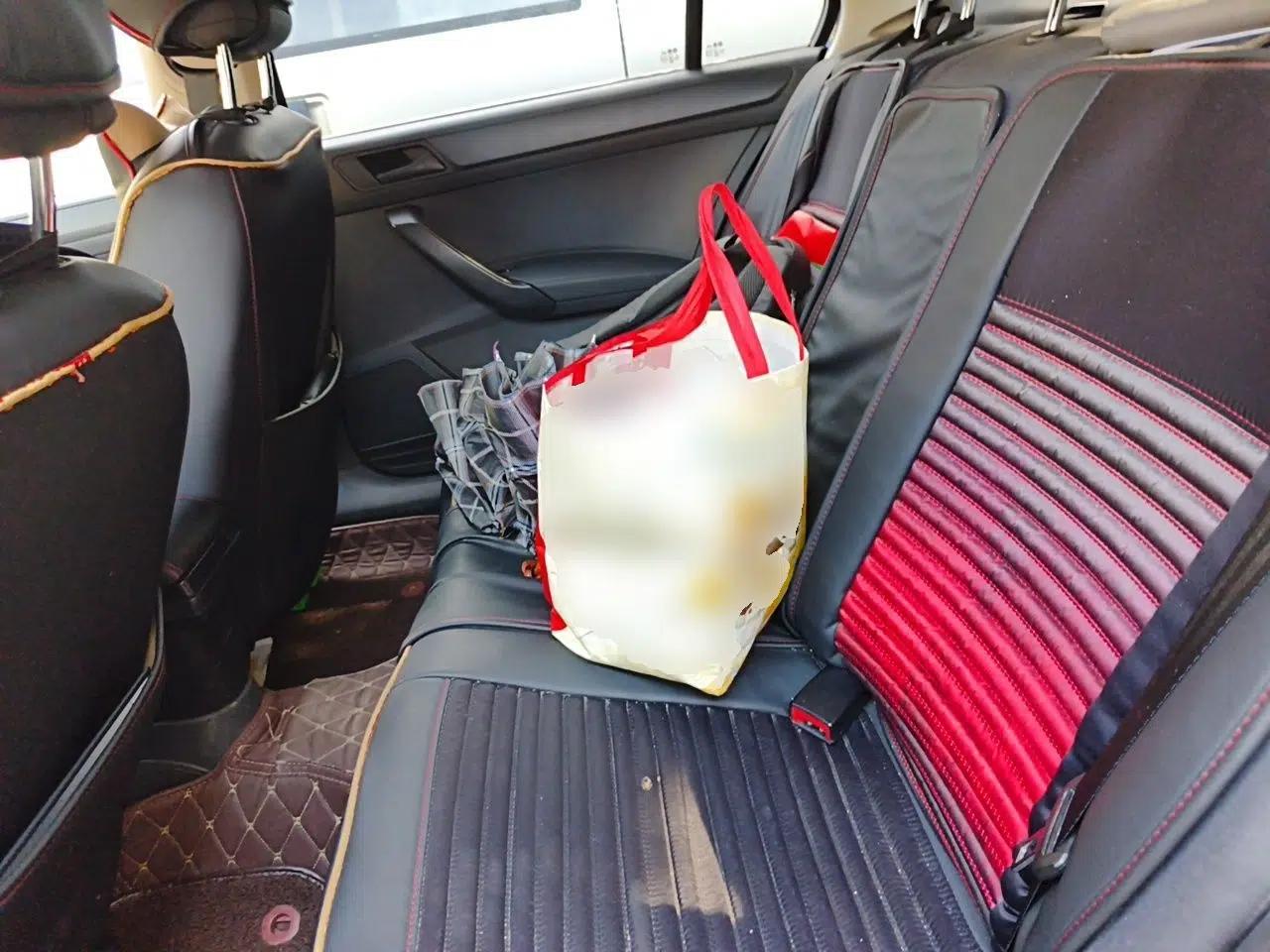 Volkswagen Santana 2016 1.6L Manual Fashion Edition — миниатюра 17