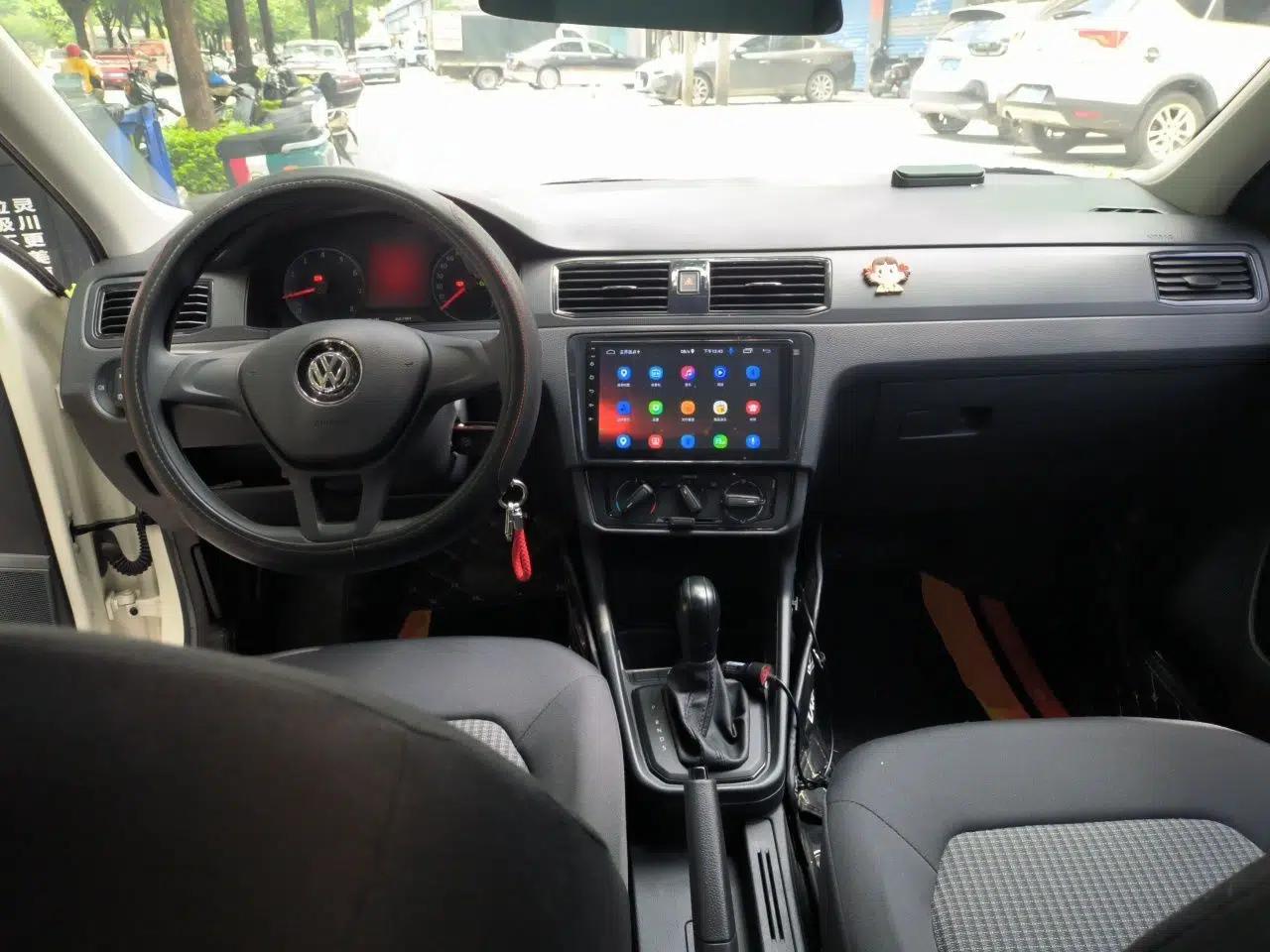 Volkswagen Santana 2019 1.5L Automatic Fashion Edition China VI — миниатюра 9