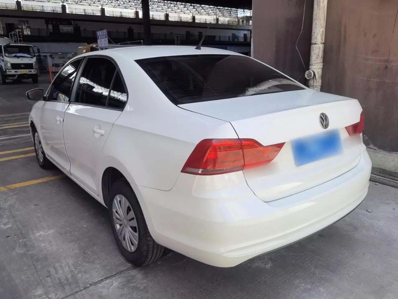 Volkswagen Santana 2019 1.5L Automatic Fashion Edition China VI — миниатюра 4