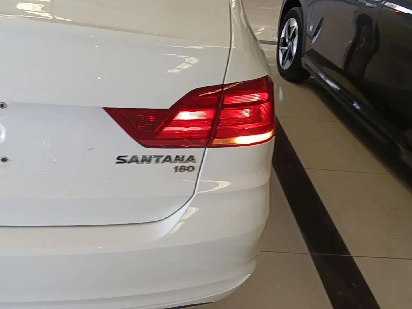 Volkswagen Santana 2016 1.6L Automatic Fashion Edition — миниатюра 14
