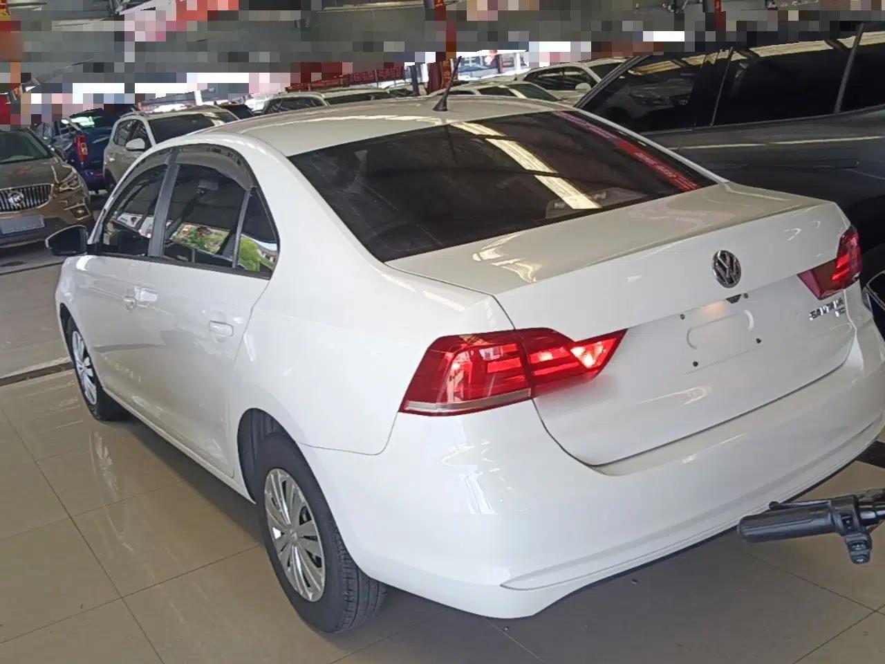Volkswagen Santana 2016 1.6L Automatic Fashion Edition — миниатюра 4