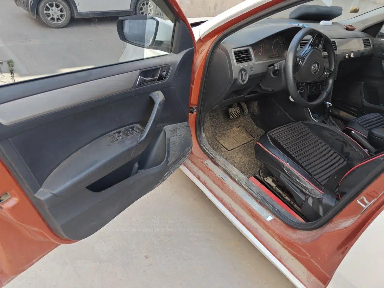 Volkswagen Santana 2015 Haval H9 1.6L Automatic Luxury Model — миниатюра 16