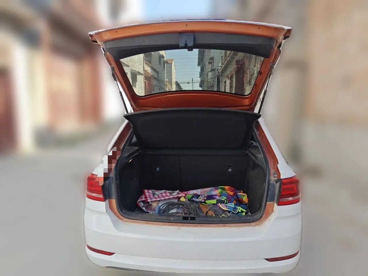 Volkswagen Santana 2015 Haval H9 1.6L Automatic Luxury Model — миниатюра 19
