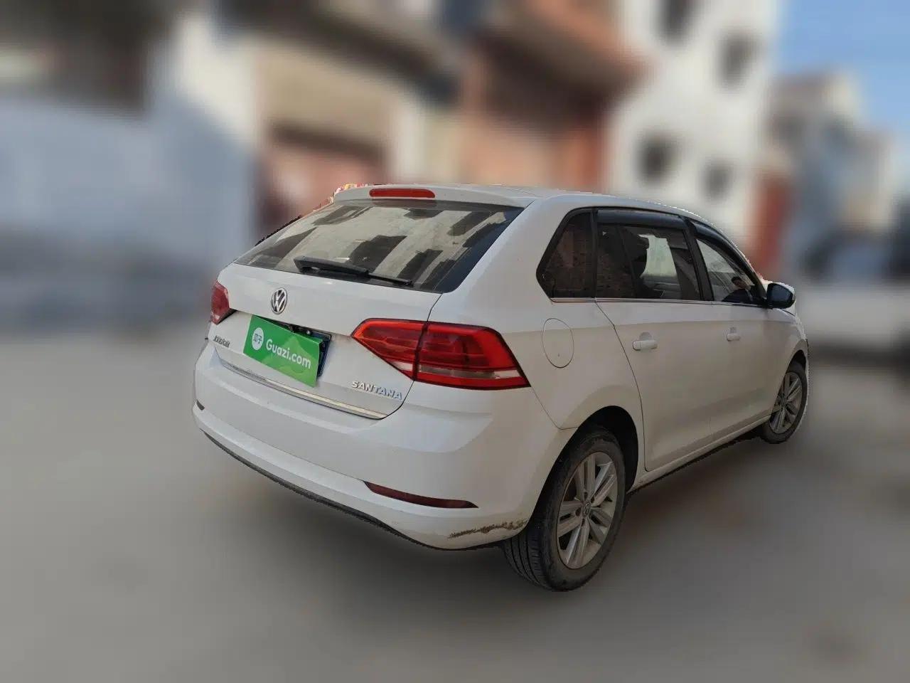 Volkswagen Santana 2015 Haval H9 1.6L Automatic Luxury Model — миниатюра 6