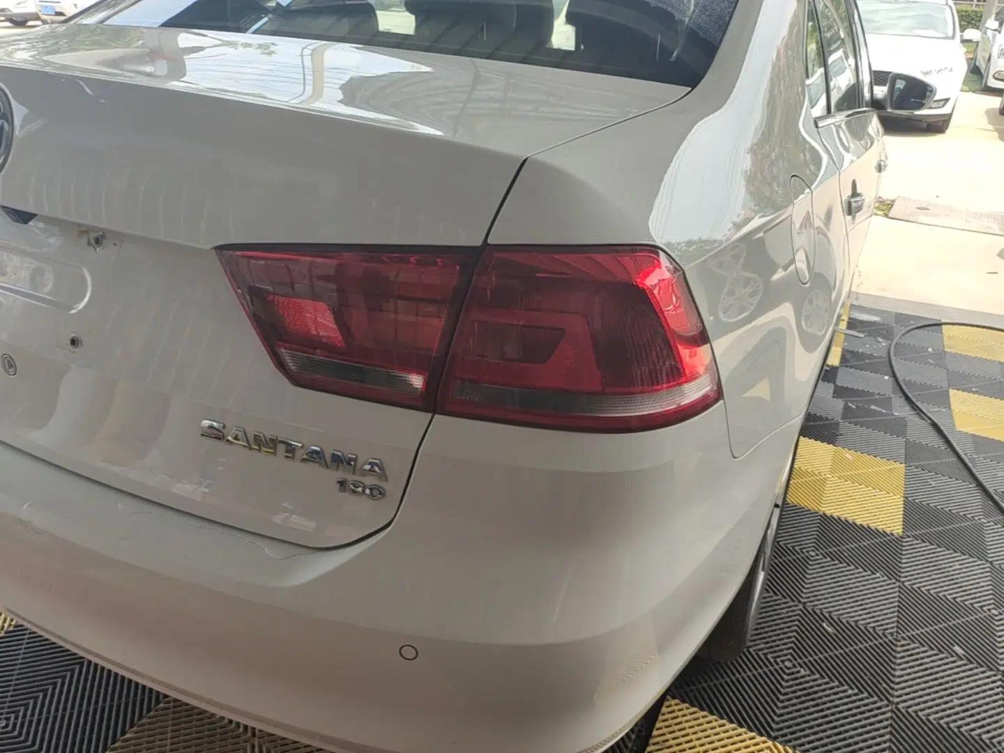 Volkswagen Santana 2015 1.6L Automatic Comfort Edition — миниатюра 14