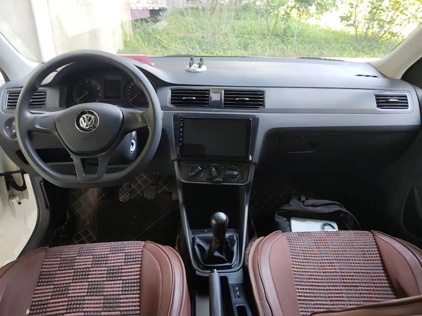 Volkswagen Santana 2021 1.5L Manual Fashion Edition — миниатюра 17