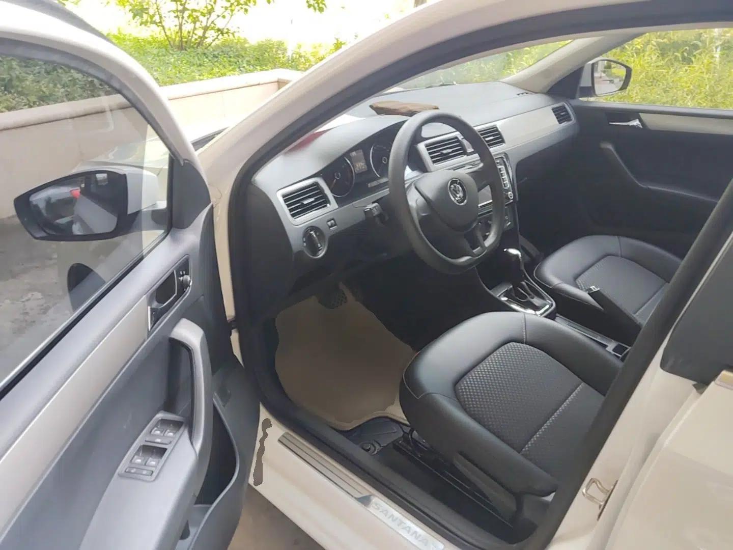 Volkswagen Santana 2015 Haval H6 1.6L Automatic Comfort Model — миниатюра 23